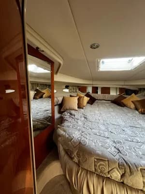 Sea Ray Sundancer 410 3