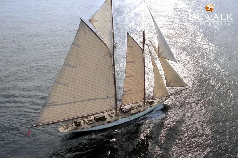 1905 George Lawley & Sons Invader Boat for Sale in Contact De Valk Rome