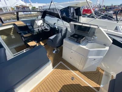 2026 Parker 800 Cruiser Boat for Sale in Littlehampton 4
