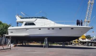 1990 Ferretti Yachts 52s Boat for Sale in Lazio 4