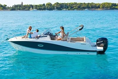 Quicksilver Activ 755 Sundeck 2