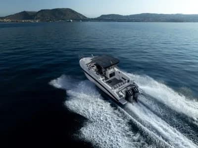 Saver 870 cabin 2