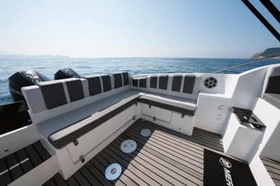 Saver 870 cabin 4