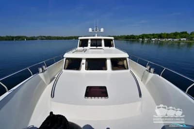 Euroship 1900 Pilothouse 3
