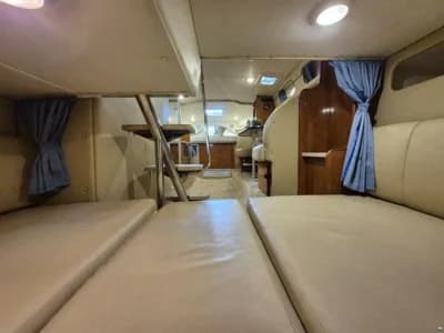 Rinker 342 FIESTA VEE 3
