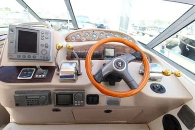 Sea Ray 340 Sundancer 3
