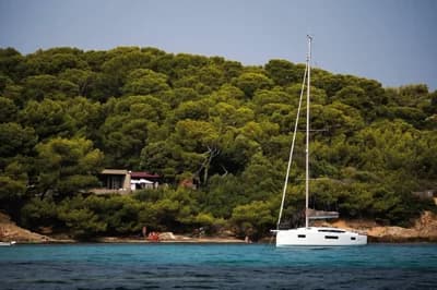 2026 Jeanneau Sun Odyssey 410 Boat for Sale 4