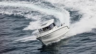 Parker 700 Pilothouse inkl. 115 PS und Trailer 5