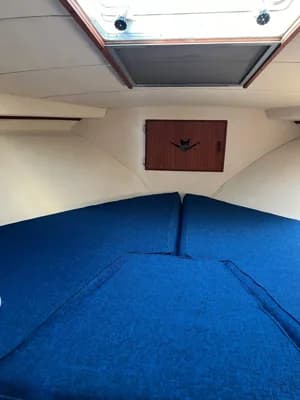 1987 Bertram 33 Flybridge Cruiser Boat for Sale in Halifax 5