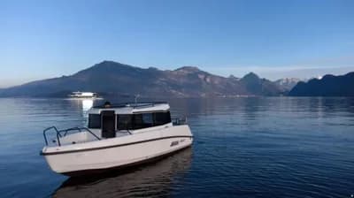 Bella 620 Cabin 2