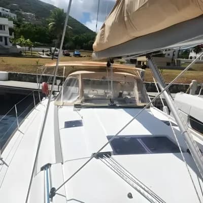 2017 Jeanneau Sun Odyssey 519 Boat for Sale 2