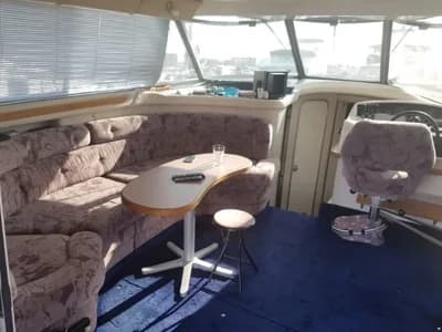 Sea Ray 370 DB 5