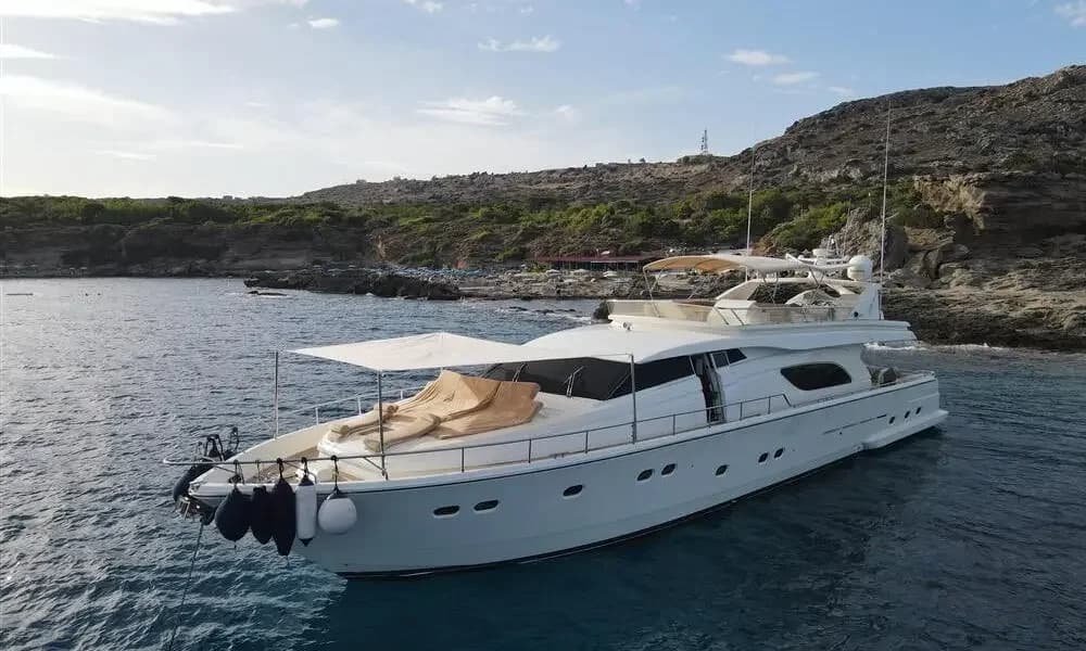 2000 Ferretti Yachts 80 Boat for Sale in Rhodes
