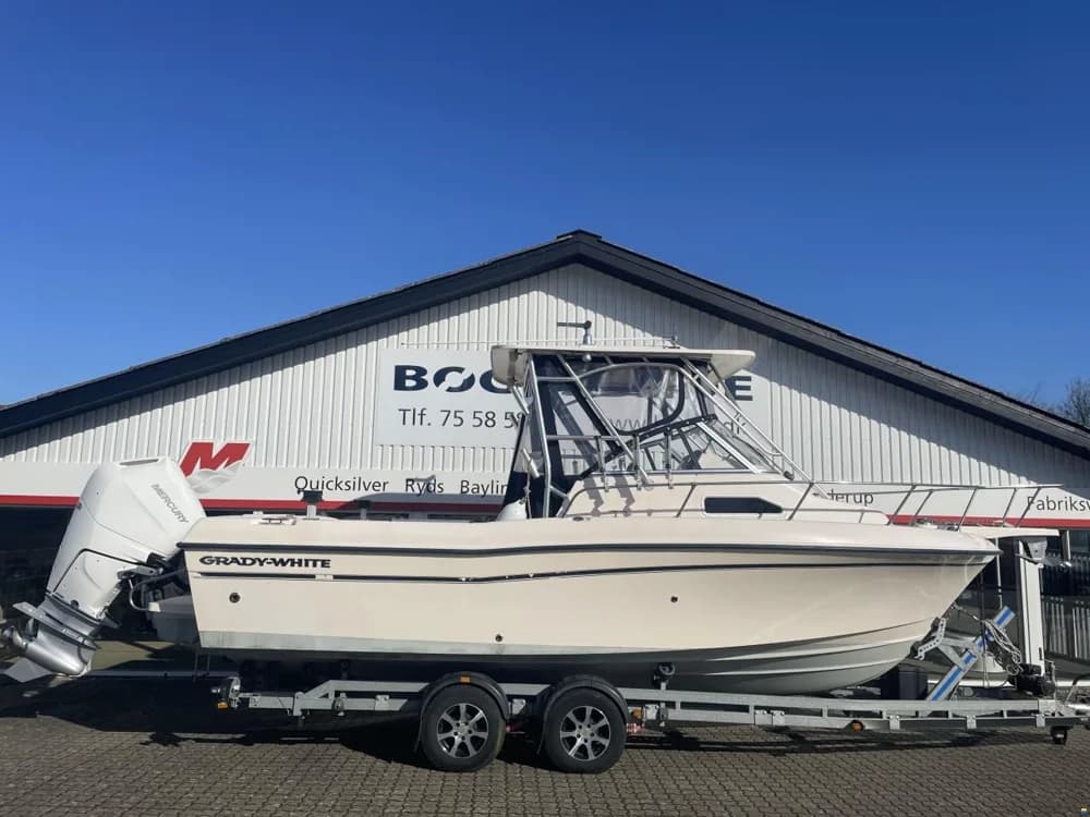 Grady White Boats Gulfstream 232 med ny 400 hk Mercury Ver
