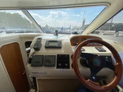 2002 Sealine F33 Boat for Sale in Bowness-on-Windermere 4