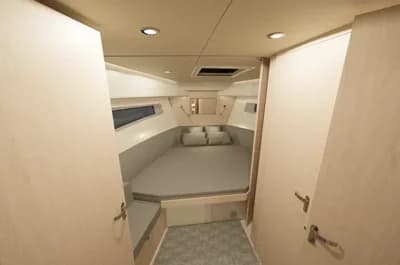 2026 Aquador 400 HT Boat for Sale in inverclyde 5