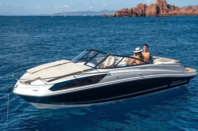 Bayliner VR6 CUDDY INBOARD 2