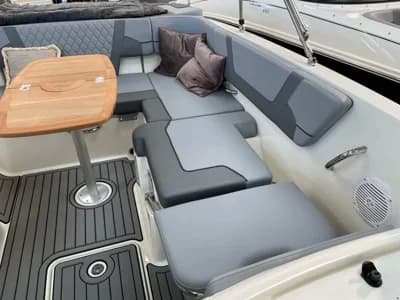 Bayliner VR6 Bowrider 4