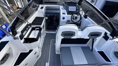 Karnic CS700 S Cabin Cruiser 5