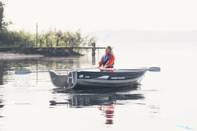 Linder 410 Fishing 2