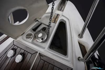 Windy 37 Grand Mistral HT (2008) | 410h | Twin Volvo Penta Kad300 | Immaculate Condition | One Owner 4