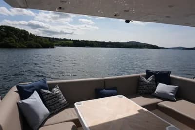 2013 Sealine SC42 Boat for Sale in Bowness-on-Windermere 5