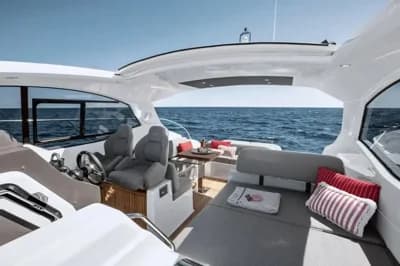 2024 Azimut Atlantis 45 Boat for Sale in Lower Swanwick 3