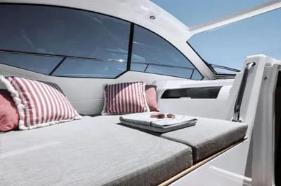 2024 Azimut Atlantis 45 Boat for Sale in Lower Swanwick 4