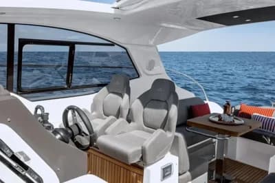 2024 Azimut Atlantis 45 Boat for Sale in Lower Swanwick 5