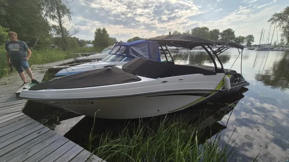Glastron 245 GTS