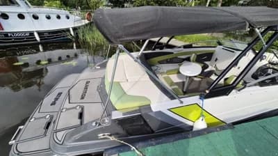 Glastron 245 GTS 2