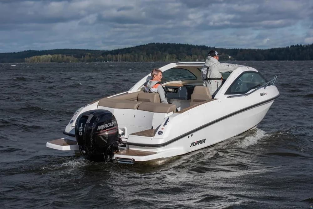 Flipper 650 ST