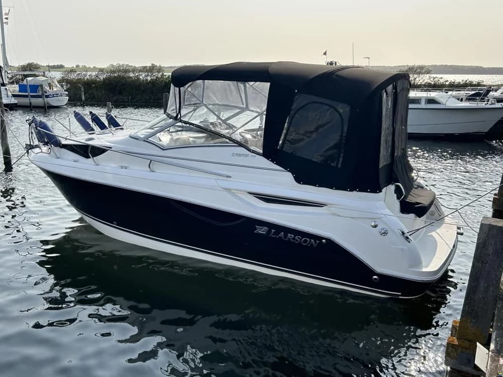 Larson Cabrio 777