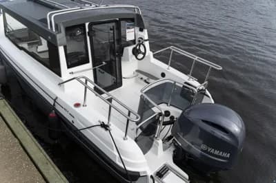 Yamarin Cross 60 Cabin 2