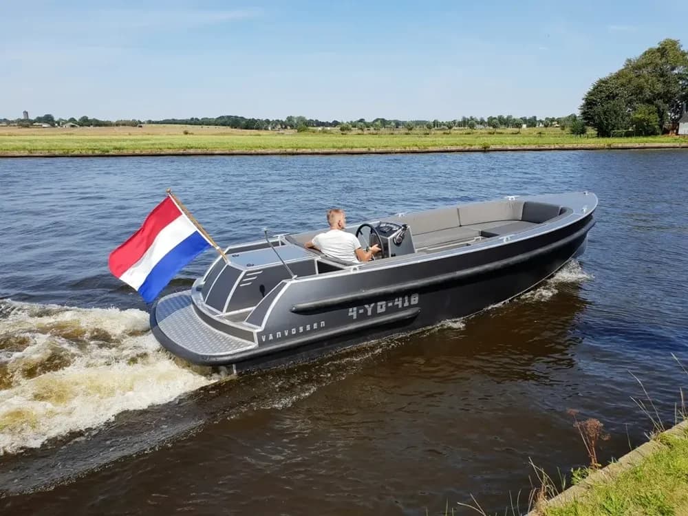 Van Vossen 700 Boat for Sale