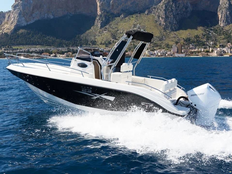 Trimarchi Marg 23 + Honda BF150