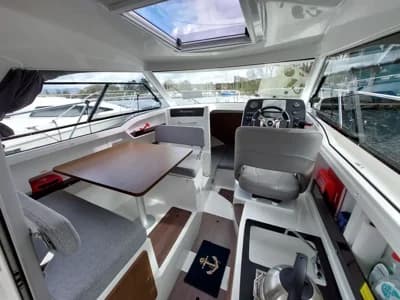 2019 Beneteau Antares 8 Boat for Sale in Windermere 2