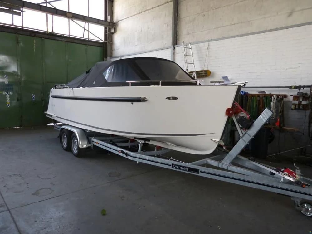Maxima 730