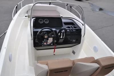 Quicksilver Activ 605 Open 5