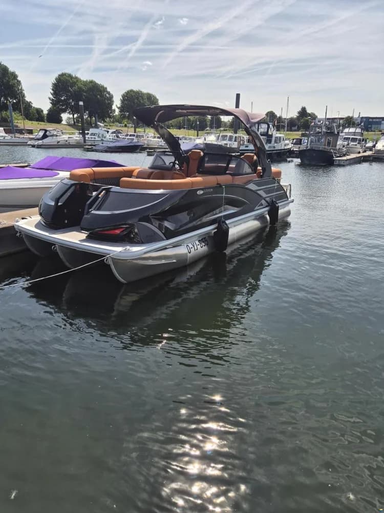 MK Boats Sport-Ponton 22 ft