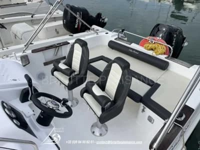 B2 Marine CAP FERRET 652 2