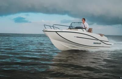 Quicksilver ACTIV 605 Open 4