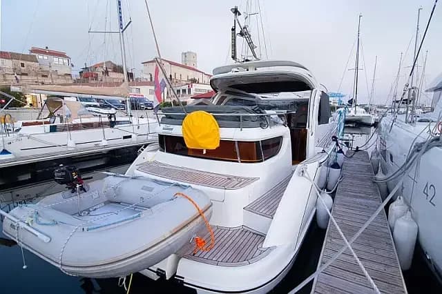 2019 Marex 320 Aft Cabin Cruiser Boat for Sale in Split