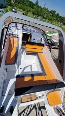 Massiv Boats Massiv Boat Cabin 695 Spoiler STD Color 4