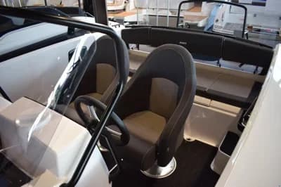 Ryds 630VI Mid C - 115 HP Yamaha 5