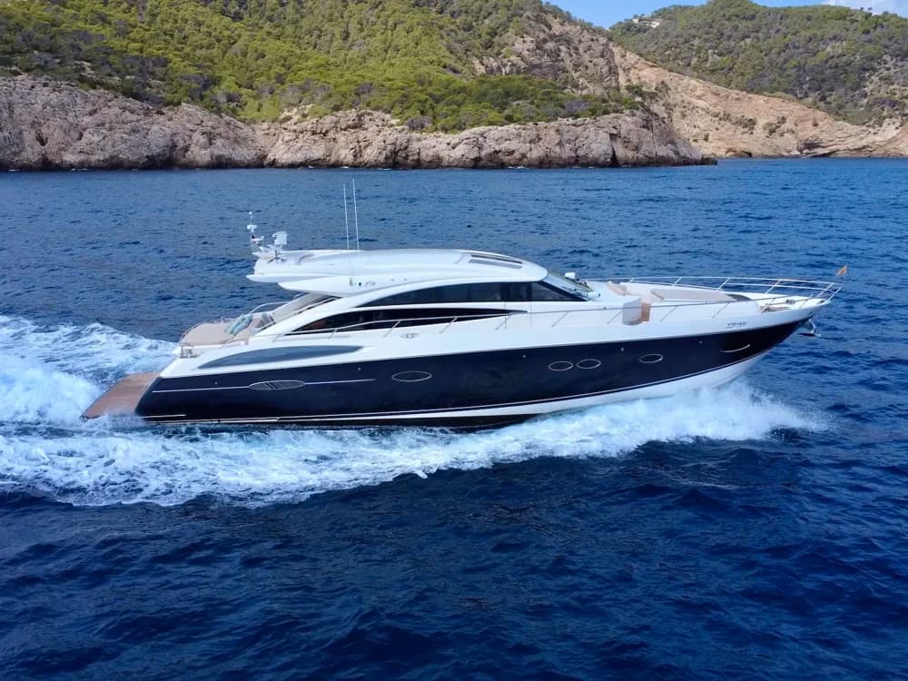 2015 Princess V72 Boat for Sale in Ibiza