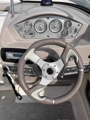 Maxum 2100 SC3 4