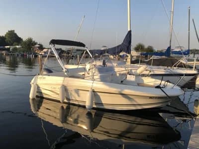 Jeanneau Cap Camarat 5.1CC 2
