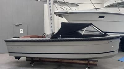 Maxima 490 Electric 2