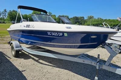 2021 Bayliner VR4 Bowrider OB 2
